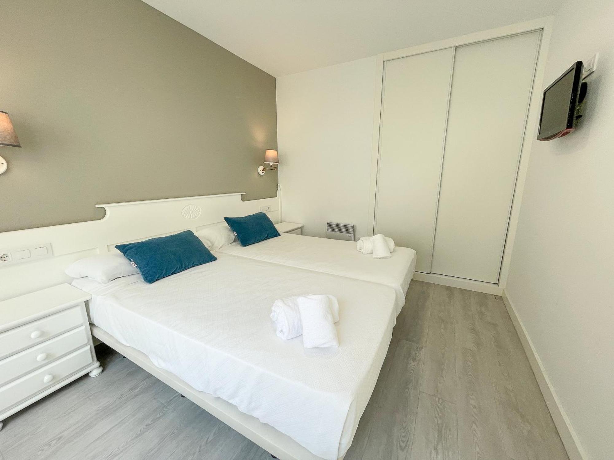 Apartamentos Casa Campana 3000 格罗韦 外观 照片